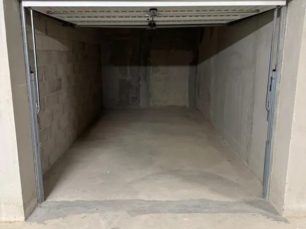 Parking/box Valence