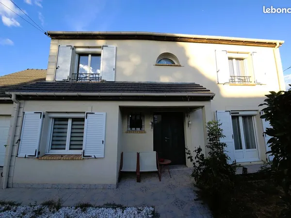 Maison 7 pièces 150 m²