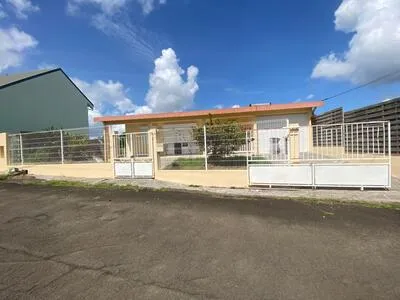 HAUT DE VILLA F4 - FORT-DE-FRANCE