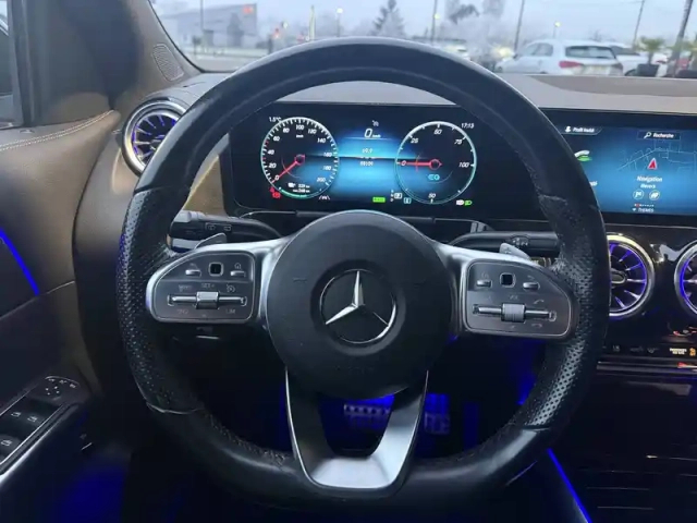 Mercedes Eqa 250 — photo 14