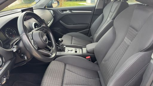 Audi A3 Sportback 2.0 TDI 150 - Sport – 2017 – 183000 km – Diesel – Boîte Manuelle — photo 19