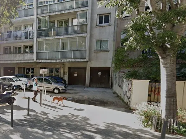 Box une place