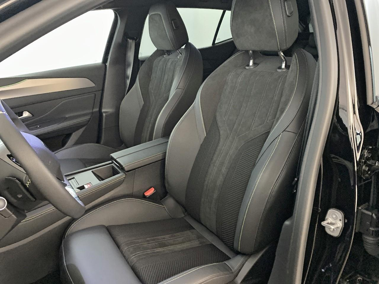 Peugeot 408 hybrid 145 e-dcs6 gt — photo 9