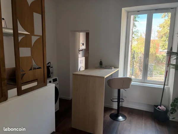 T2 meublé 34 m² refait à neuf - Romilly-sur-Seine centre - 550 CC