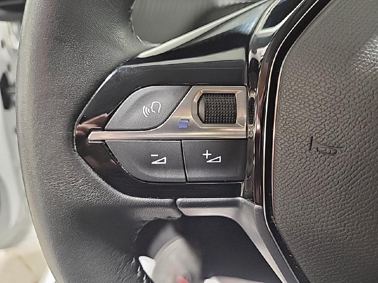 Peugeot 208 puretech 75 s&s bvm5 active pack — photo 20