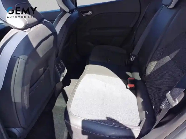 Renault Captur blue dci 115 — photo 10