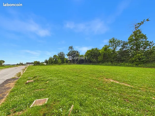 Terrain 833 m² SAINT THOIS