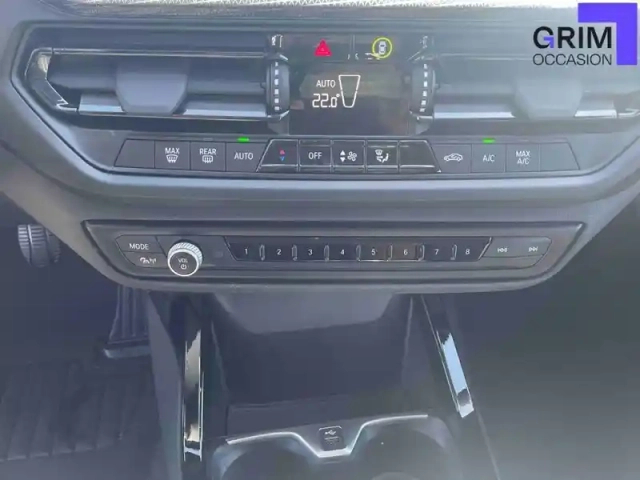 Bmw Serie 1 116i 109 ch — photo 9