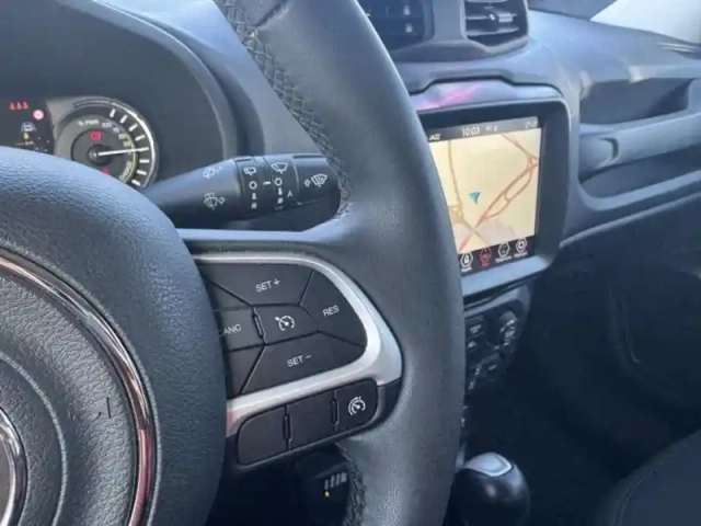 Jeep Renegade 1.3 turbo t4 240ch phev 4xe upland bva6 eawd — photo 15