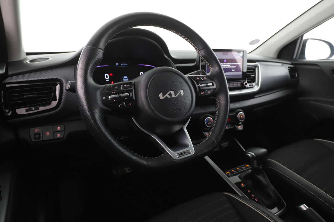 Kia Stonic 1.0 T-GDi GT Line DCT7 — photo 10
