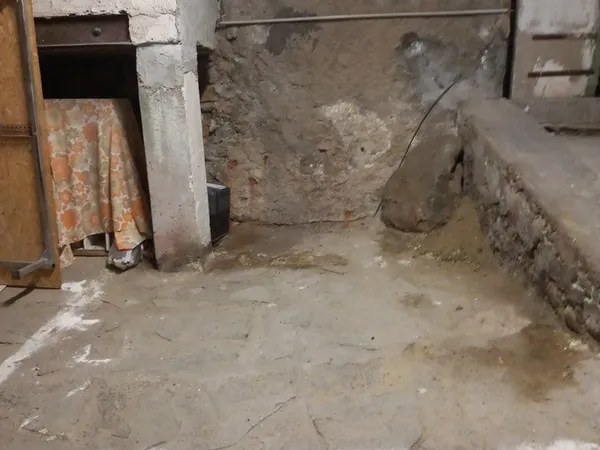 Emplacement 2 roues dans garage en commun sécurisé