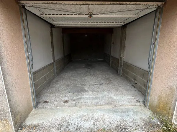 Garage à louer