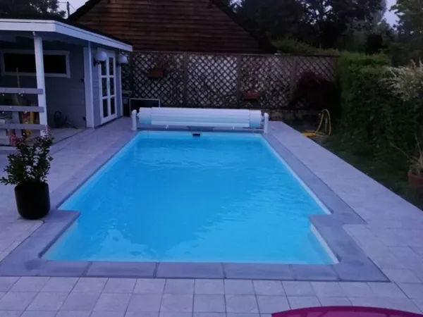 Maison de plain pied avec piscine