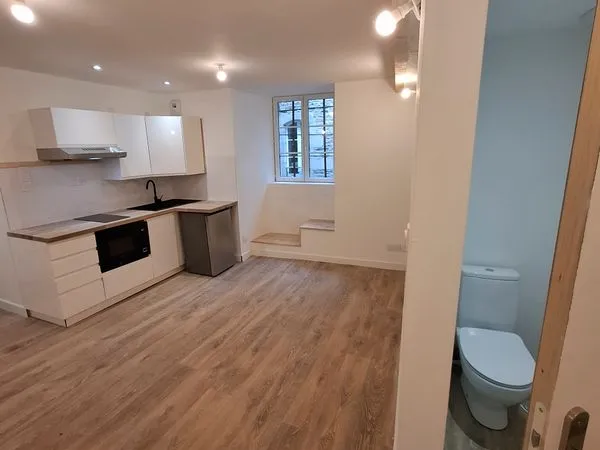 T2 Neuf Place Saint Corentin