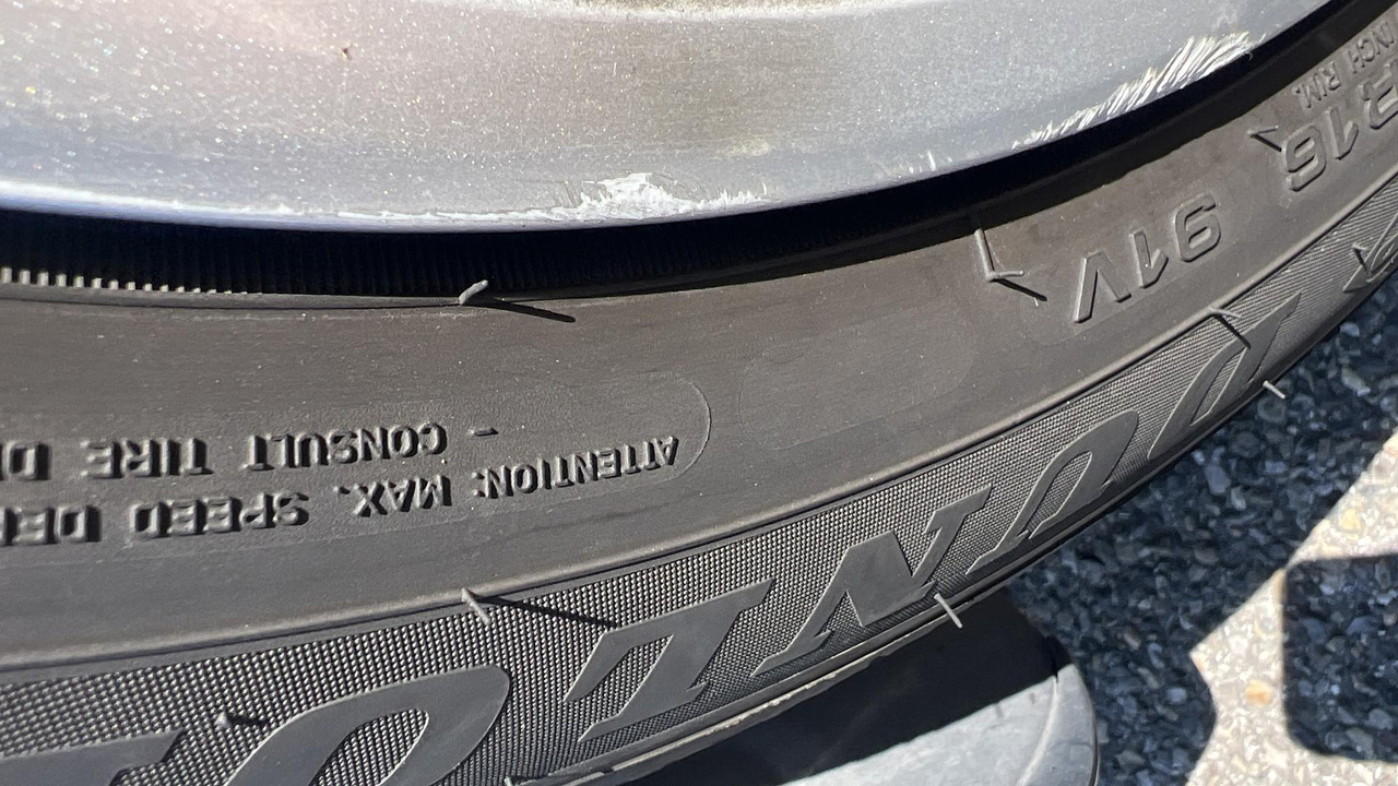 Renault Clio TCe 100 — photo 40