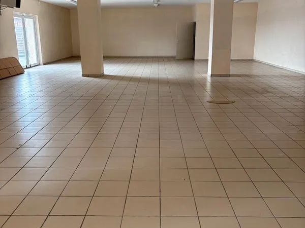 Local commercial ou bureaux