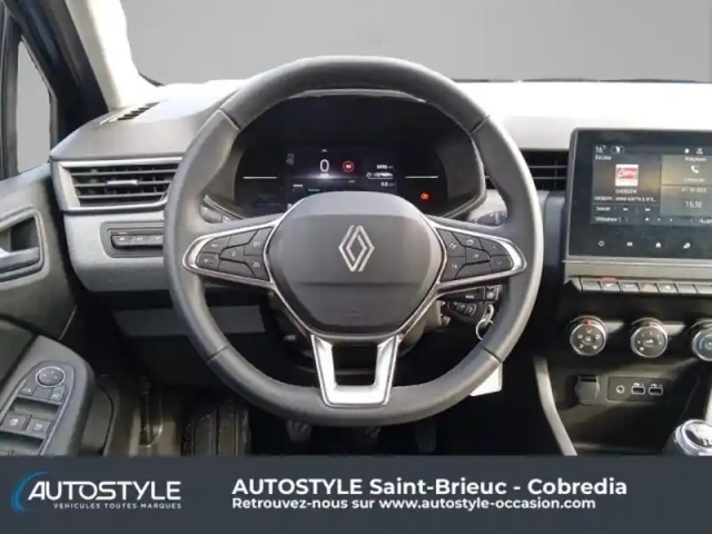 Renault Clio 1.5 dci 100ch evolution — photo 26