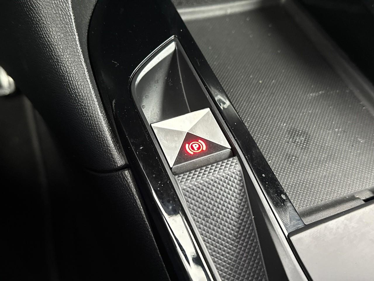 Ds Ds 3 crossback puretech 155 eat8 performance line+ — photo 34