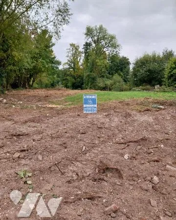 Terrain 1800 m²