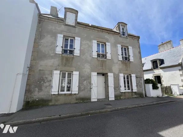 Maison 8 pièces 221 m²
