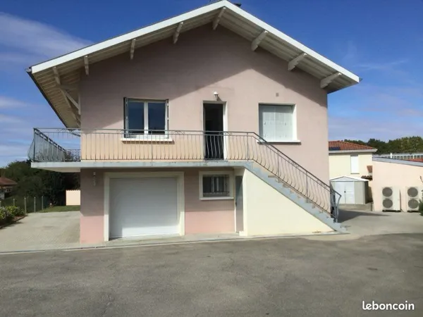 Appartement 3 chambres Bureau Jardin Terrasse