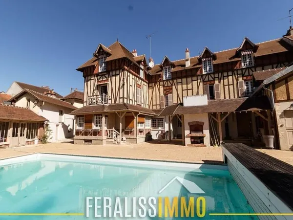 Maison 10 pièces 360 m²