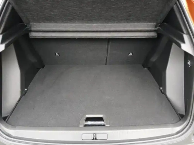 Peugeot 2008 puretech 130 s&amp;s bvm6 gt — photo 8