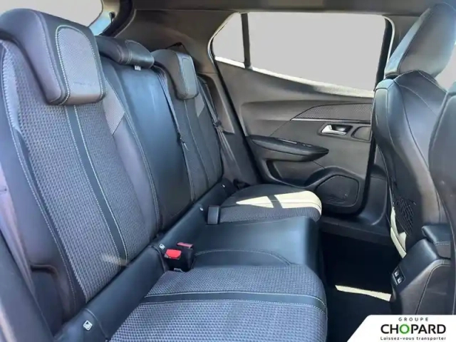 Peugeot 2008 electrique 136 ch — photo 20