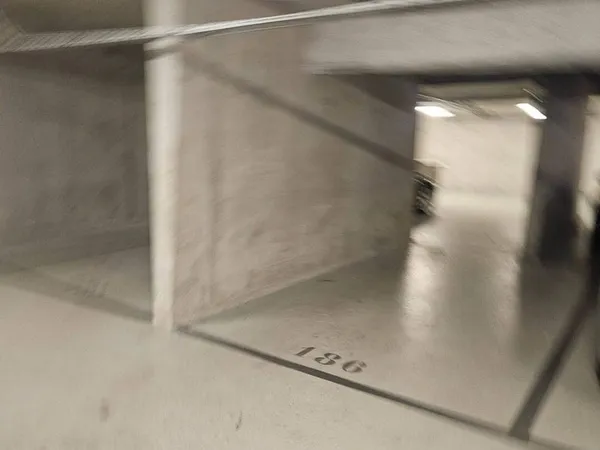 Parking 14 m²