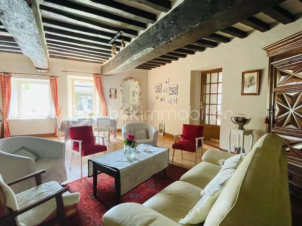 Maison 7 pièces 214 m²