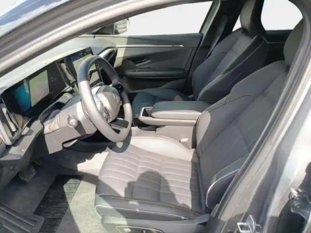 Renault Megane e-tech electric 220ch iconic autonomie confort -25 — photo 44