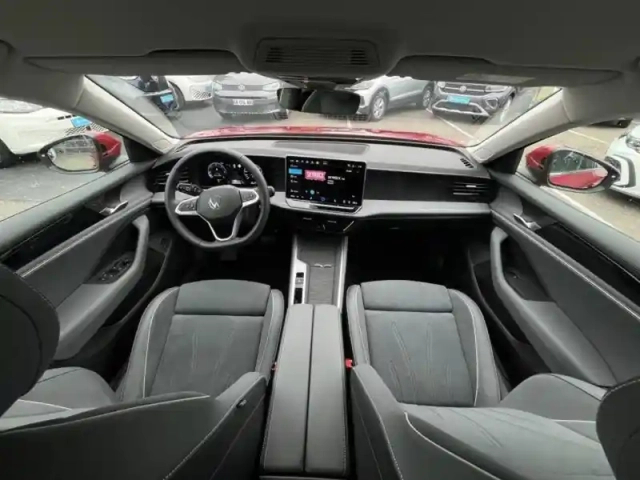 Volkswagen Passat 2.0 tdi evo scr 150 dsg7 — photo 6