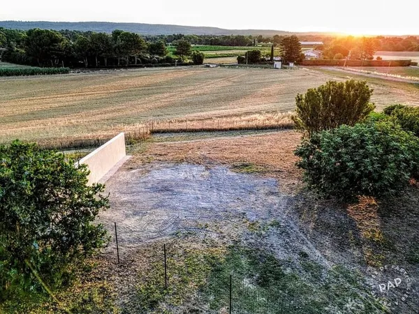 Terrain 1023 m²