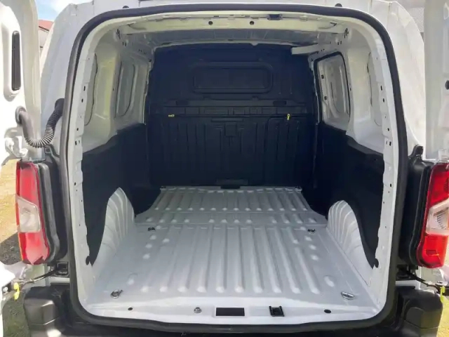 Citroën Berlingo van taille m 1000kg bluehdi 130 s&amp;s bvm6 — photo 9