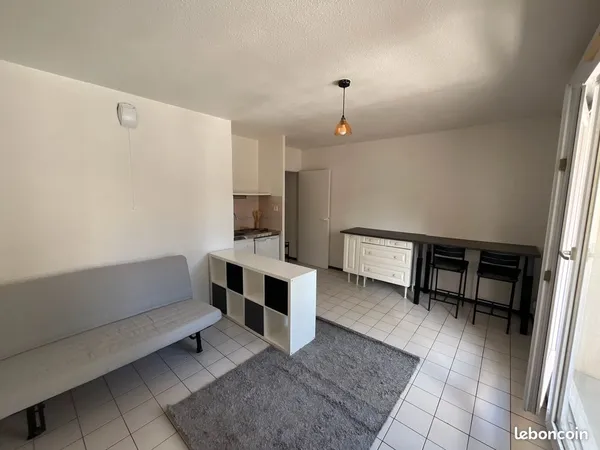 Studio 23m2 meublé Nantes Erdre (580 charges comprises)