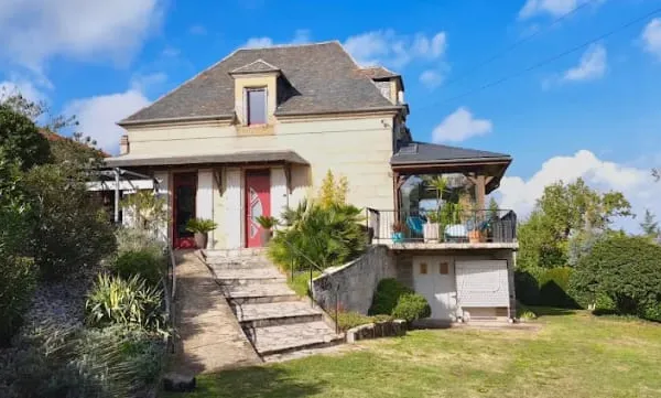Maison 6 pièces 166 m²