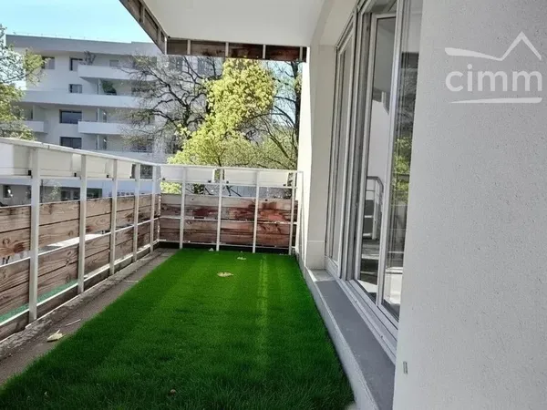 APPARTEMENT MEYLAN T4 + GARAGE + PARKING PRIVE