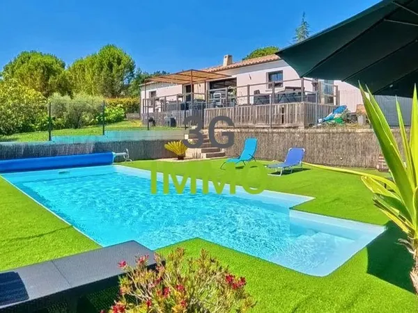 Maison contemporaine avec piscine et jardin | Proche Uzès | 133 m²