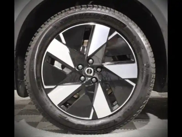 Volvo C40 recharge extended range 252ch start — photo 21