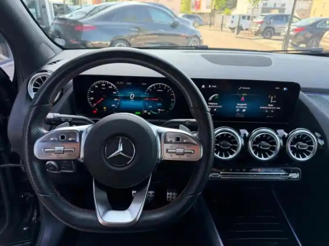 Mercedes Gla 250 e amg line — photo 36