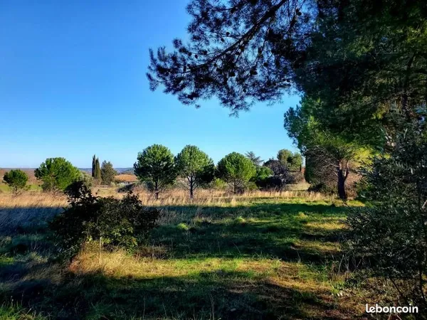 Terrain 415 m²