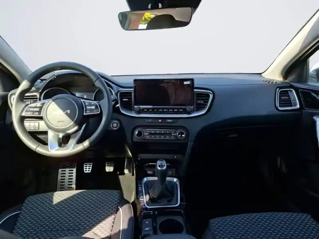 Kia Xceed 1.5 t-gdi 140 ch bvm6 — photo 10