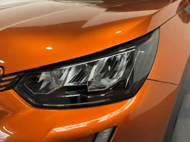 Peugeot 2008 e- 136 style carplay /camera 180 / sièges chauffants — photo 8