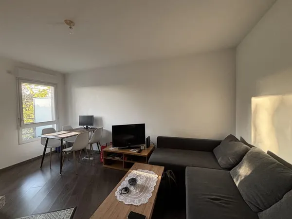 À LOUER T1 BIS AVEC BALCON ET STATIONNEMENT NANTES, QUAR
