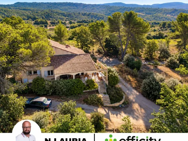 Maison 7 pièces 250 m²
