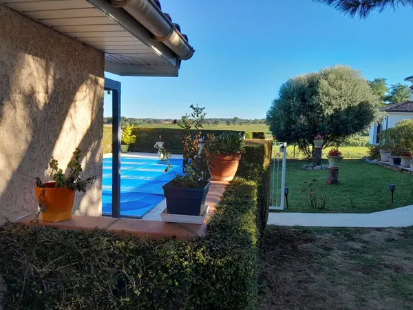 Vends maison calme