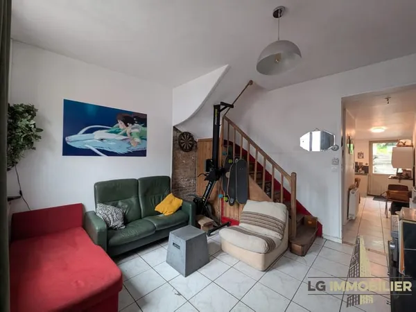 SAINT-MAURICE - MAISON DE TYPE 3 MEUBLEE