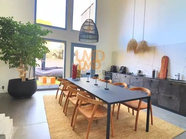 Saint Maximin: 190m2 - 30 minutes de Aix en Provence