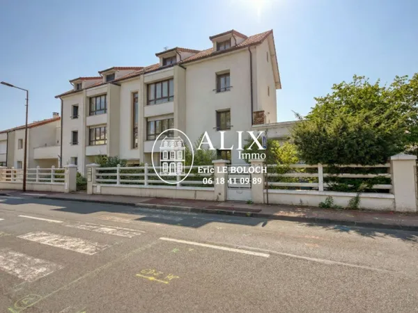 Locaux professionnels pouvant etre un bel appartement