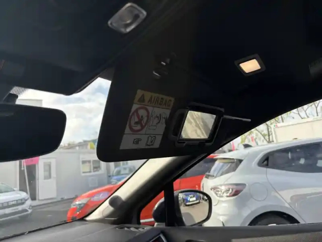 Renault Captur tce 140 - 21 — photo 90